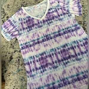 LuLaRoe Purple/Blue Tie Dye V Neck